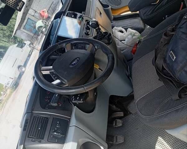 Жовтий Форд Транзит, об'ємом двигуна 2.2 л та пробігом 272 тис. км за 12700 $, фото 10 на Automoto.ua