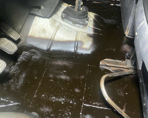 Серый Форд Транзит, объемом двигателя 2.5 л и пробегом 325 тыс. км за 5400 $, фото 67 на Automoto.ua