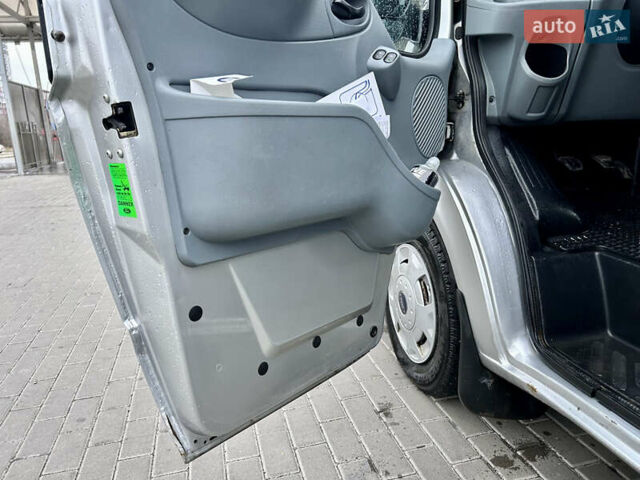 Сірий Форд Транзит, об'ємом двигуна 2.2 л та пробігом 358 тис. км за 6700 $, фото 13 на Automoto.ua
