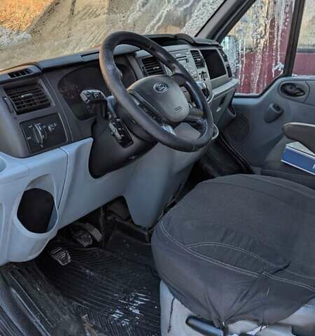 Серый Форд Транзит, объемом двигателя 2.2 л и пробегом 531 тыс. км за 8900 $, фото 4 на Automoto.ua