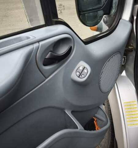 Сірий Форд Транзит, об'ємом двигуна 2.2 л та пробігом 555 тис. км за 11000 $, фото 11 на Automoto.ua