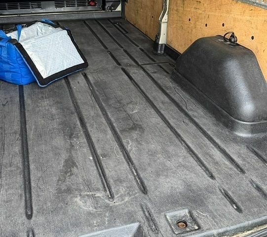 Сірий Форд Транзит, об'ємом двигуна 2.2 л та пробігом 291 тис. км за 12900 $, фото 36 на Automoto.ua