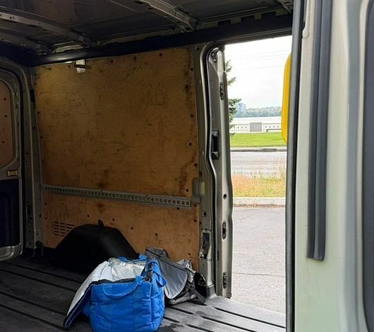 Сірий Форд Транзит, об'ємом двигуна 2.2 л та пробігом 291 тис. км за 12900 $, фото 47 на Automoto.ua