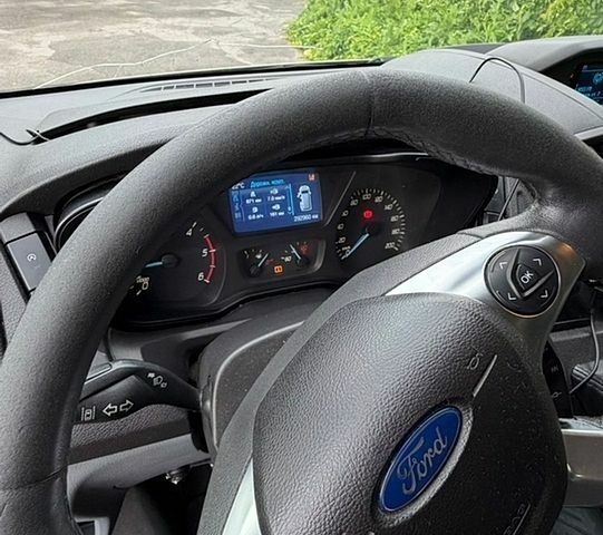 Сірий Форд Транзит, об'ємом двигуна 2.2 л та пробігом 291 тис. км за 12900 $, фото 40 на Automoto.ua