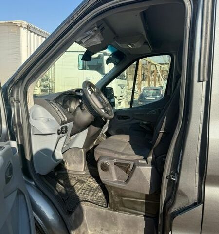 Сірий Форд Транзит, об'ємом двигуна 2.2 л та пробігом 2 тис. км за 13500 $, фото 7 на Automoto.ua