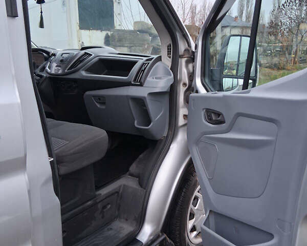 Серый Форд Транзит, объемом двигателя 2 л и пробегом 248 тыс. км за 13900 $, фото 25 на Automoto.ua