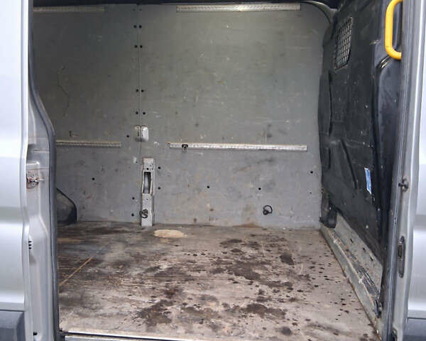 Серый Форд Транзит, объемом двигателя 2 л и пробегом 248 тыс. км за 13900 $, фото 31 на Automoto.ua