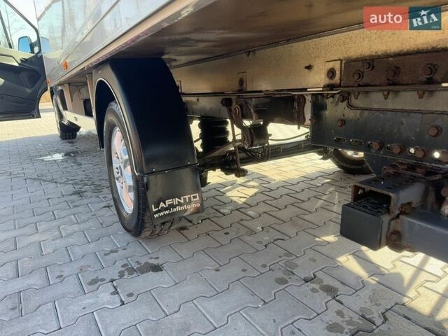 Сірий Форд Транзит, об'ємом двигуна 0 л та пробігом 288 тис. км за 18900 $, фото 16 на Automoto.ua