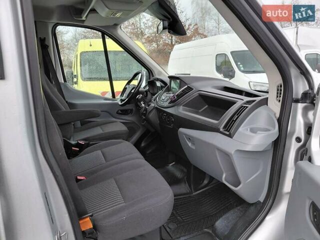 Серый Форд Транзит, объемом двигателя 2 л и пробегом 247 тыс. км за 17900 $, фото 50 на Automoto.ua