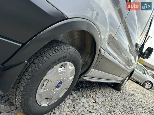 Серый Форд Транзит, объемом двигателя 2 л и пробегом 132 тыс. км за 17650 $, фото 36 на Automoto.ua