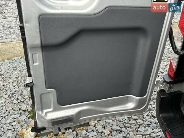Серый Форд Транзит, объемом двигателя 2 л и пробегом 132 тыс. км за 17650 $, фото 91 на Automoto.ua