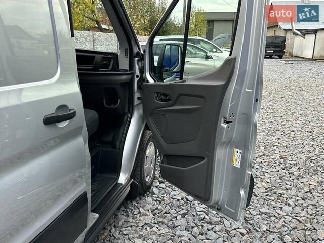 Серый Форд Транзит, объемом двигателя 2 л и пробегом 132 тыс. км за 17650 $, фото 78 на Automoto.ua