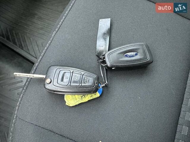 Серый Форд Транзит, объемом двигателя 2 л и пробегом 132 тыс. км за 17650 $, фото 67 на Automoto.ua