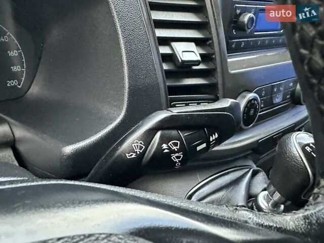 Серый Форд Транзит, объемом двигателя 2 л и пробегом 132 тыс. км за 17650 $, фото 62 на Automoto.ua