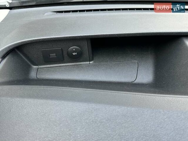 Серый Форд Транзит, объемом двигателя 2 л и пробегом 132 тыс. км за 17650 $, фото 75 на Automoto.ua