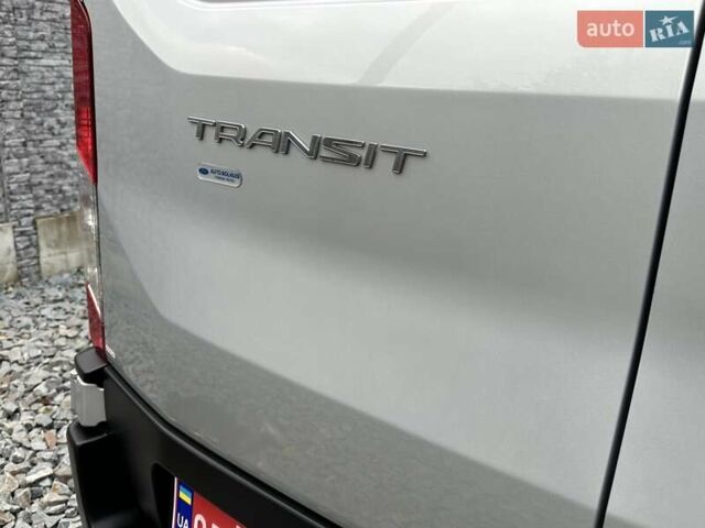 Серый Форд Транзит, объемом двигателя 2 л и пробегом 132 тыс. км за 17650 $, фото 28 на Automoto.ua