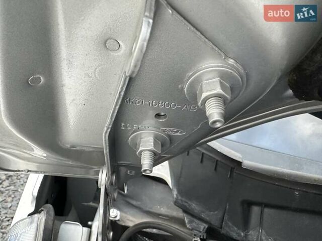 Серый Форд Транзит, объемом двигателя 2 л и пробегом 132 тыс. км за 17650 $, фото 106 на Automoto.ua