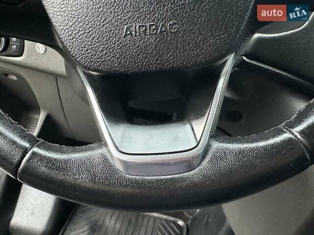 Серый Форд Транзит, объемом двигателя 2 л и пробегом 132 тыс. км за 17650 $, фото 60 на Automoto.ua