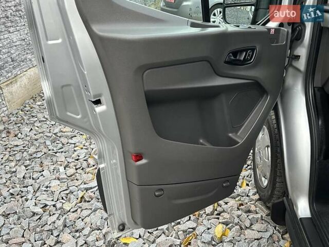 Серый Форд Транзит, объемом двигателя 2 л и пробегом 132 тыс. км за 17650 $, фото 41 на Automoto.ua