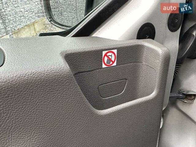 Серый Форд Транзит, объемом двигателя 2 л и пробегом 132 тыс. км за 17650 $, фото 44 на Automoto.ua