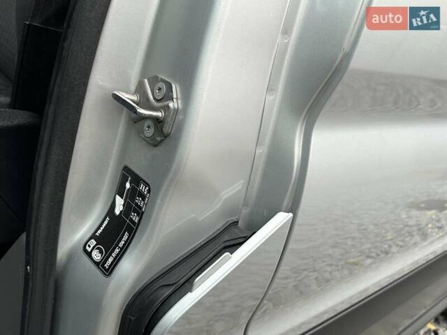 Серый Форд Транзит, объемом двигателя 2 л и пробегом 132 тыс. км за 17650 $, фото 48 на Automoto.ua