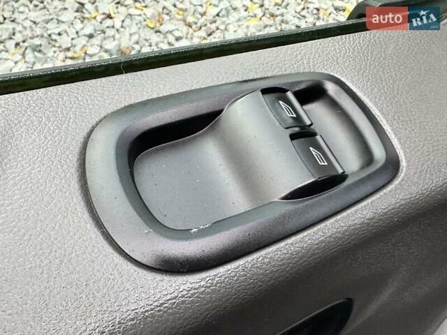 Серый Форд Транзит, объемом двигателя 2 л и пробегом 132 тыс. км за 17650 $, фото 42 на Automoto.ua