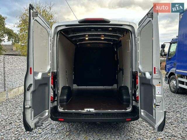 Серый Форд Транзит, объемом двигателя 2 л и пробегом 132 тыс. км за 17650 $, фото 89 на Automoto.ua