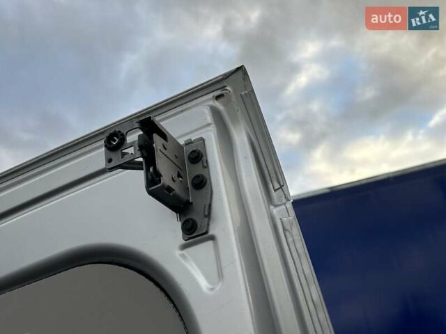 Серый Форд Транзит, объемом двигателя 2 л и пробегом 132 тыс. км за 17650 $, фото 94 на Automoto.ua