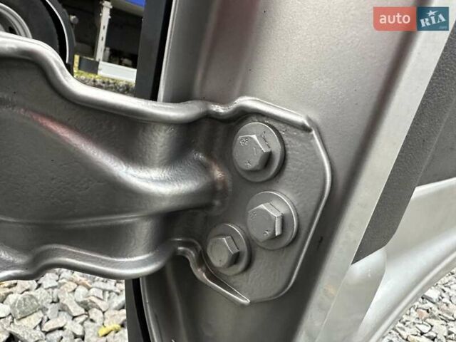 Серый Форд Транзит, объемом двигателя 2 л и пробегом 132 тыс. км за 17650 $, фото 97 на Automoto.ua