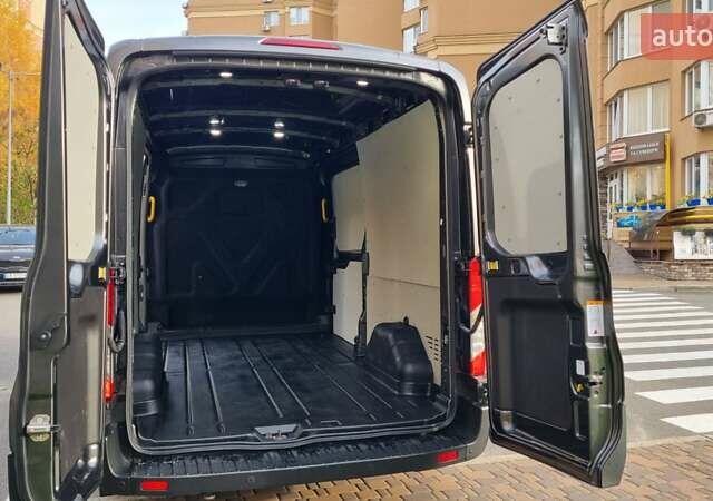 Серый Форд Транзит, объемом двигателя 2 л и пробегом 240 тыс. км за 19500 $, фото 10 на Automoto.ua