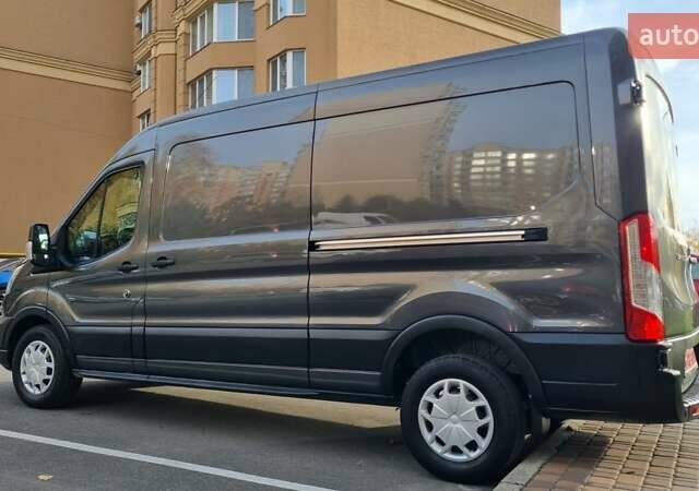 Серый Форд Транзит, объемом двигателя 2 л и пробегом 240 тыс. км за 19500 $, фото 3 на Automoto.ua