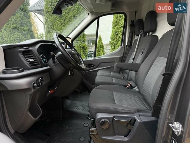 Сірий Форд Транзит, об'ємом двигуна 2 л та пробігом 240 тис. км за 18250 $, фото 28 на Automoto.ua