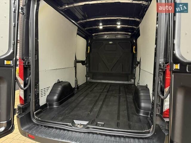 Сірий Форд Транзит, об'ємом двигуна 2 л та пробігом 240 тис. км за 18250 $, фото 54 на Automoto.ua