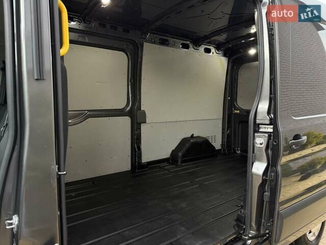 Сірий Форд Транзит, об'ємом двигуна 2 л та пробігом 240 тис. км за 18250 $, фото 35 на Automoto.ua