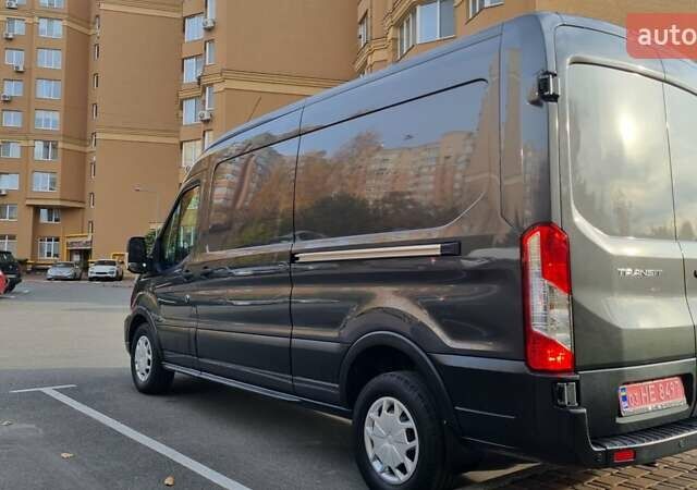 Серый Форд Транзит, объемом двигателя 2 л и пробегом 240 тыс. км за 19500 $, фото 2 на Automoto.ua