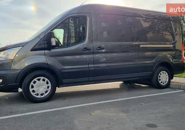 Серый Форд Транзит, объемом двигателя 2 л и пробегом 240 тыс. км за 19500 $, фото 1 на Automoto.ua