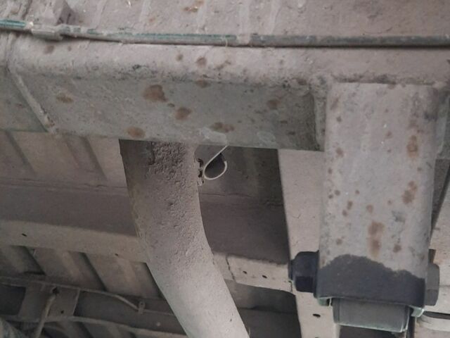 Серый Форд Транзит, объемом двигателя 2.5 л и пробегом 400 тыс. км за 1800 $, фото 9 на Automoto.ua