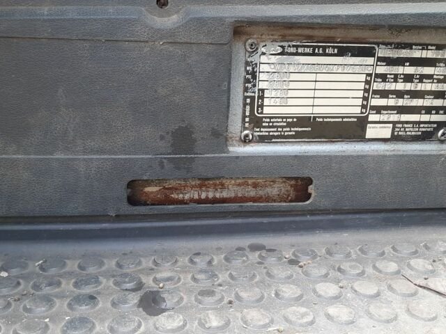 Серый Форд Транзит, объемом двигателя 2.5 л и пробегом 400 тыс. км за 1800 $, фото 7 на Automoto.ua