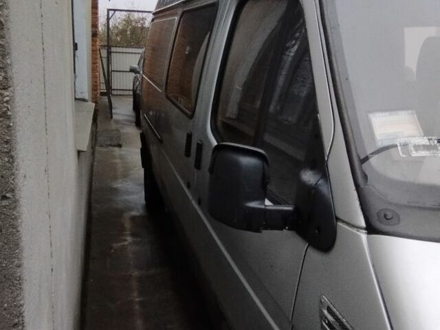 Сірий Форд Транзит, об'ємом двигуна 2.5 л та пробігом 327 тис. км за 1999 $, фото 1 на Automoto.ua