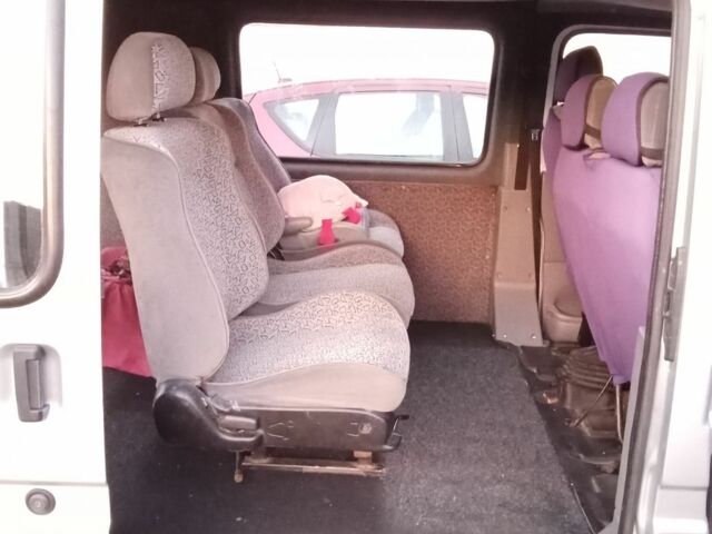 Сірий Форд Транзит, об'ємом двигуна 2.5 л та пробігом 180 тис. км за 4000 $, фото 3 на Automoto.ua