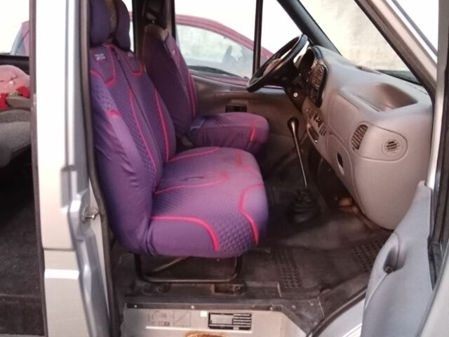 Сірий Форд Транзит, об'ємом двигуна 2.5 л та пробігом 180 тис. км за 4000 $, фото 2 на Automoto.ua