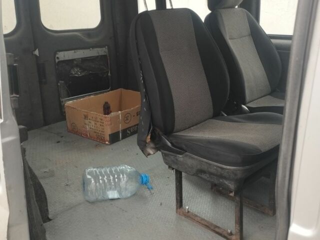 Сірий Форд Транзит, об'ємом двигуна 2 л та пробігом 436 тис. км за 2800 $, фото 5 на Automoto.ua