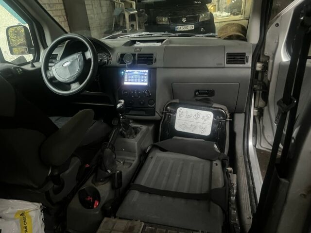 Серый Форд Транзит, объемом двигателя 1.8 л и пробегом 330 тыс. км за 3600 $, фото 4 на Automoto.ua