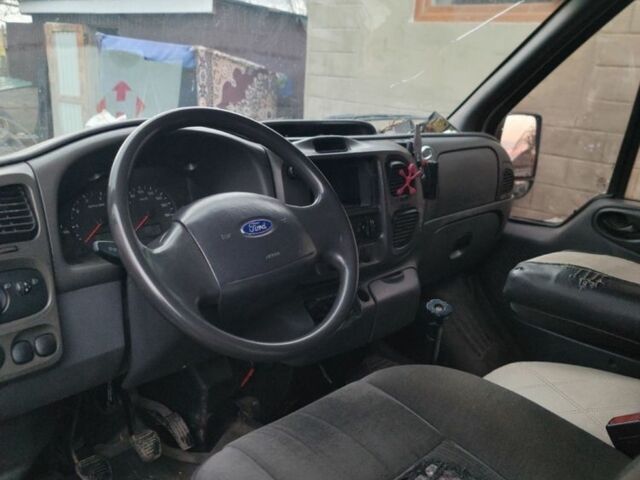 Серый Форд Транзит, объемом двигателя 2.4 л и пробегом 170 тыс. км за 3000 $, фото 7 на Automoto.ua