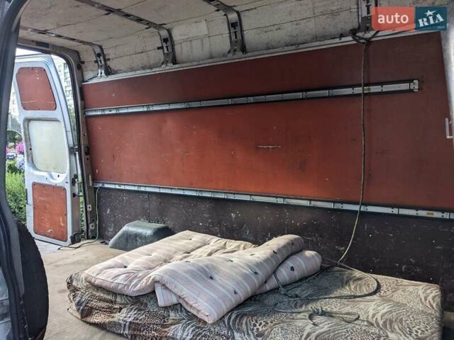 Серый Форд Транзит, объемом двигателя 2.4 л и пробегом 316 тыс. км за 5500 $, фото 20 на Automoto.ua