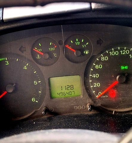 Серый Форд Транзит, объемом двигателя 2.2 л и пробегом 460 тыс. км за 5100 $, фото 2 на Automoto.ua