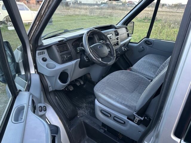 Форд Транзит 2007 у Коломые на Automoto.ua Сірий Форд Транзит, об'ємом двигуна 0 л та пробігом 400 тис. км за 4200 $, фото 5 на Automoto.ua