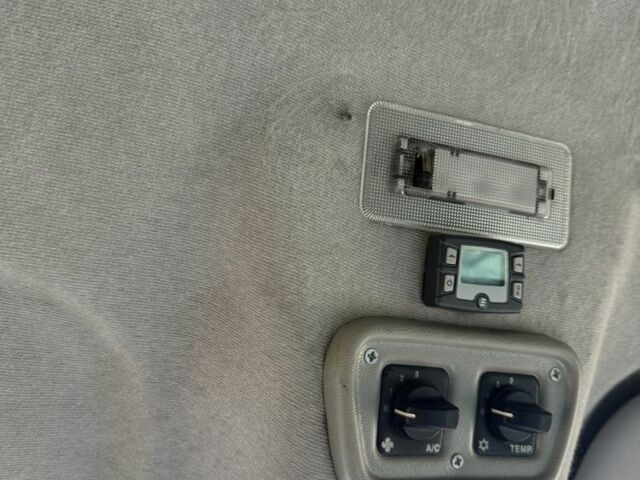 Сірий Форд Транзит, об'ємом двигуна 2.4 л та пробігом 397 тис. км за 6800 $, фото 6 на Automoto.ua