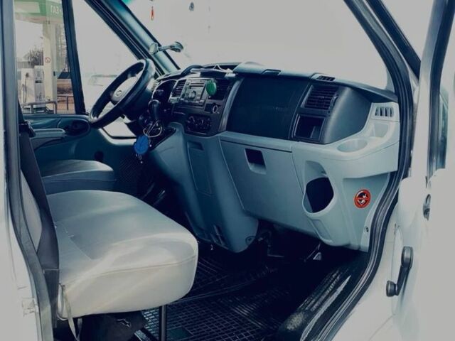 Сірий Форд Транзит, об'ємом двигуна 2.2 л та пробігом 352 тис. км за 5900 $, фото 3 на Automoto.ua