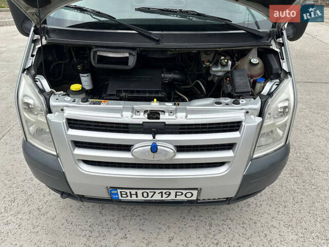 Сірий Форд Транзит, об'ємом двигуна 2.2 л та пробігом 287 тис. км за 7000 $, фото 13 на Automoto.ua